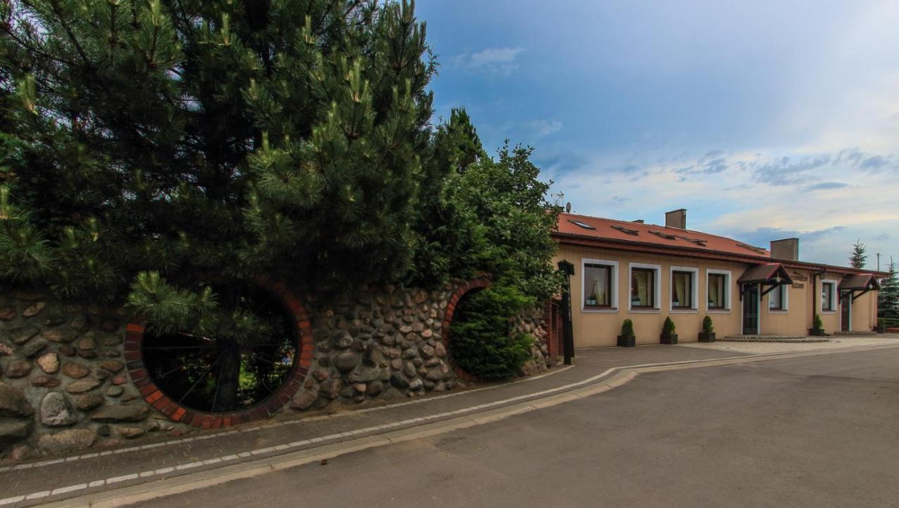 Zajazd Różany Laski  Exterior foto