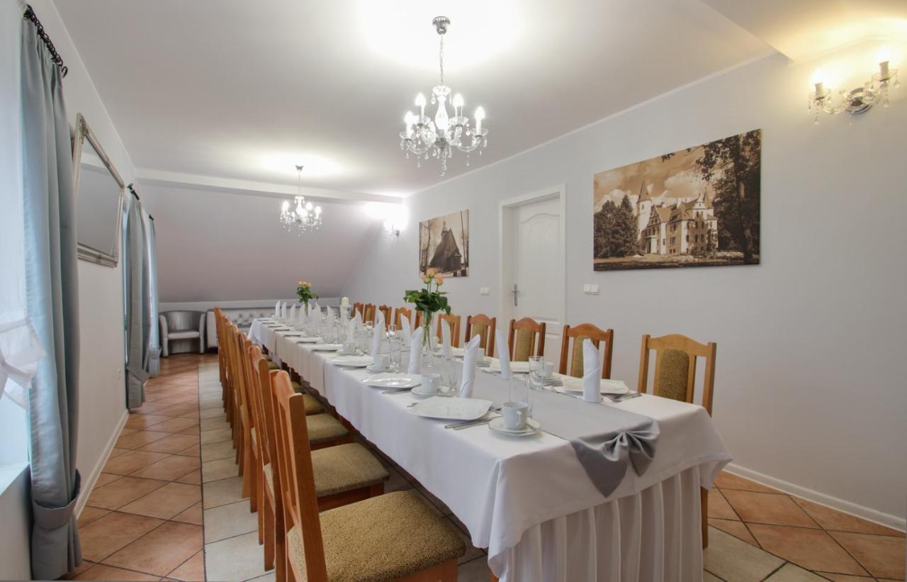 Zajazd Różany Laski  Exterior foto
